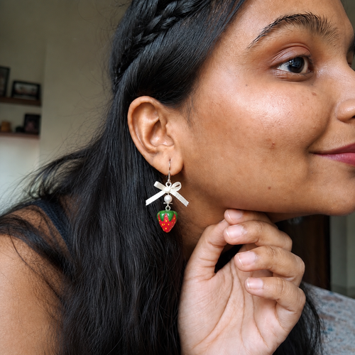 Bowberry Earrings