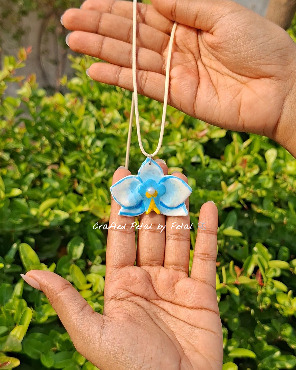 Handmade Blue Orchid Necklace 🌀