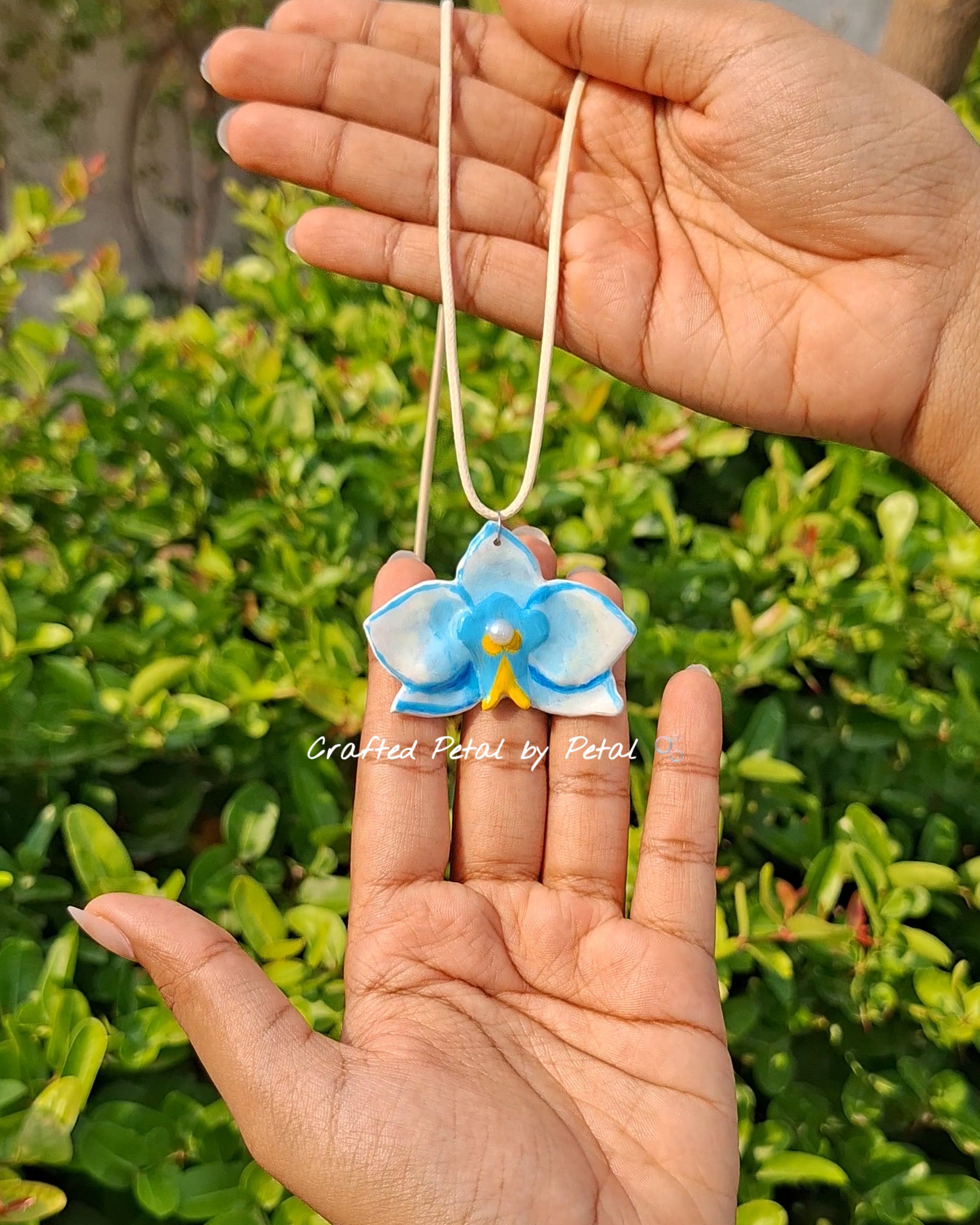Handmade Blue Orchid Necklace 🌀